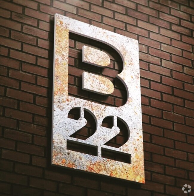 Building Photo - B22