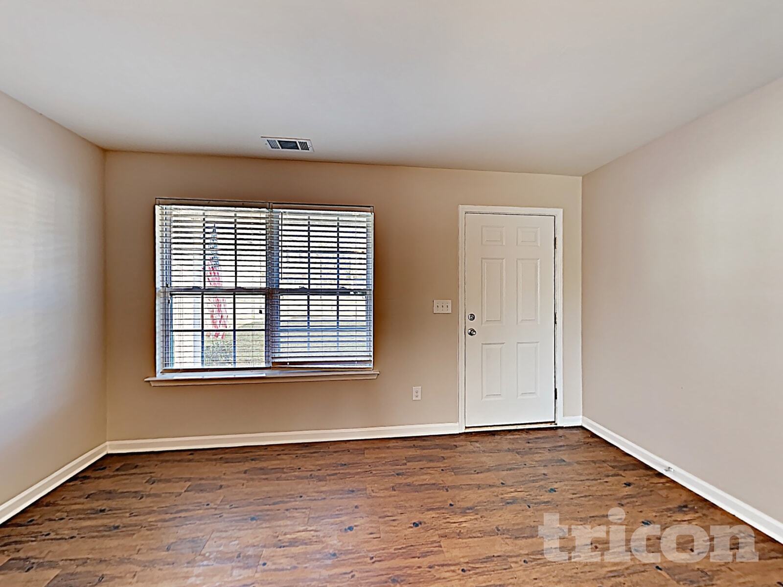 Building Photo - 2414 Dewey Creek Ln