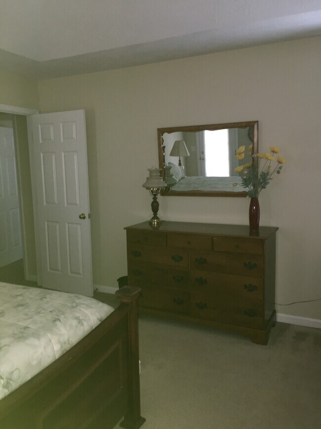 master bedroom - 1243 Carriage Dr
