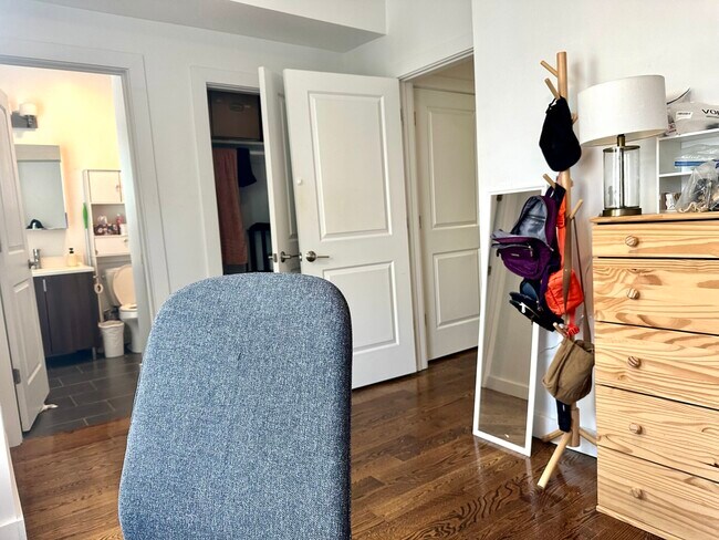 Building Photo - 19 Marney St