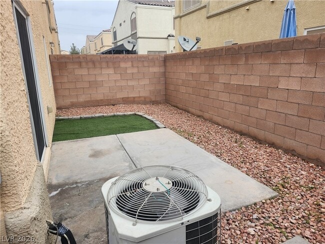 Building Photo - 6312 Rolling Rose St