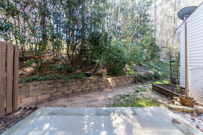 Building Photo - Beautifully Maintained Home!