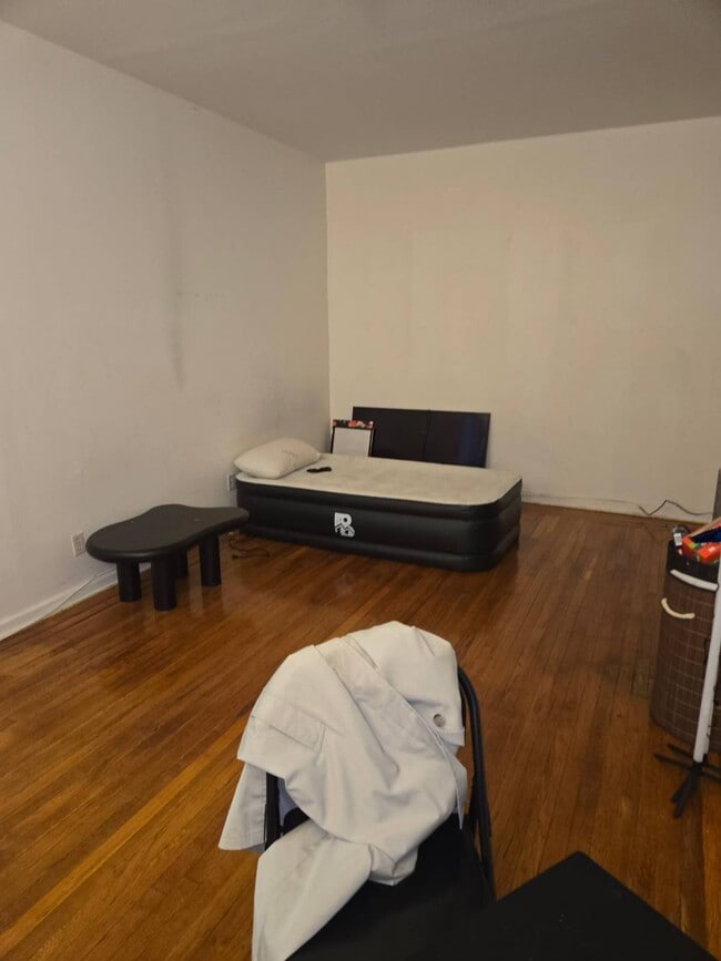 Building Photo - 36-40-40 Crescent St