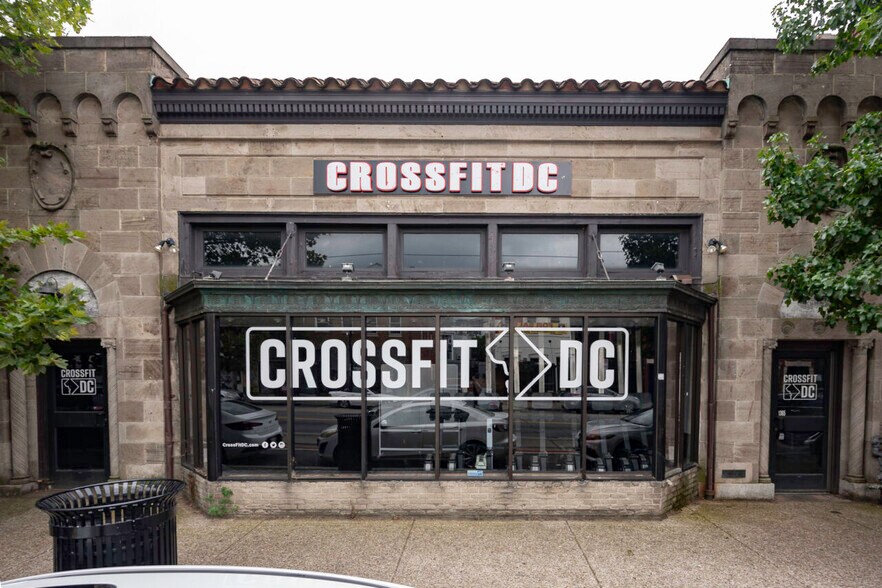 Building Photo - 771 18th St NE