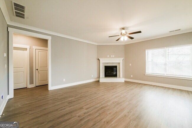 Building Photo - 2501 Kolb Manor Cir SW