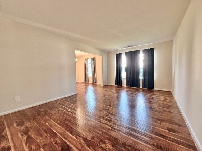 Building Photo - 1012 Antioch Cir
