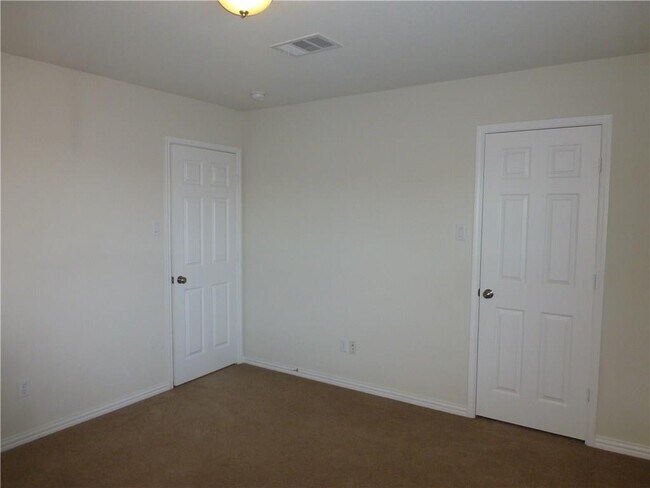 Building Photo - 16029 Hampton Bliss Trce