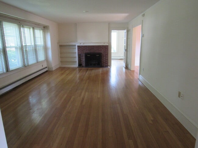 Building Photo - 281 Gulf St