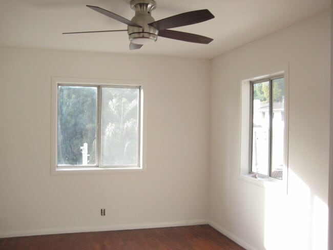 bedroom - 1579 Cerro Gordo St