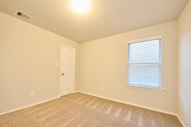Building Photo - 13918 Nicolet Arbor Ln