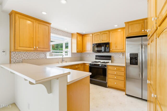 Building Photo - 6526 Lada Ave