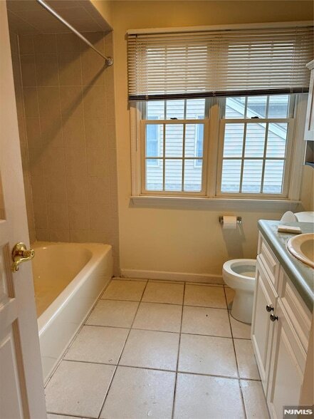 Building Photo - 63 Trotters Ln
