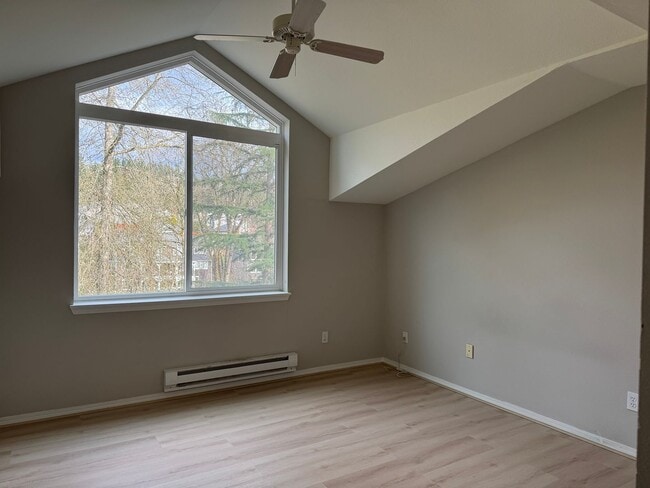 Building Photo - CLICK "REQUEST A TOUR" NOW!