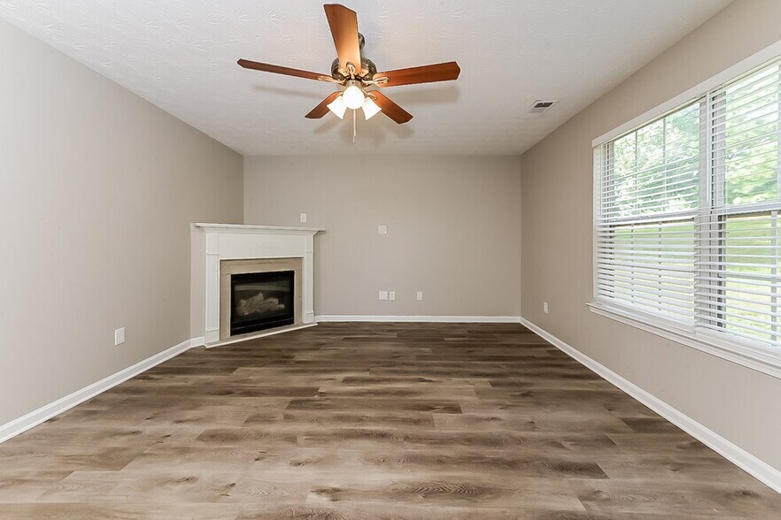 Building Photo - 1780 Bennett Dr