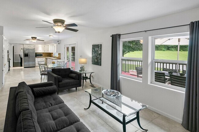Building Photo - 5267 Fountainhead Ln