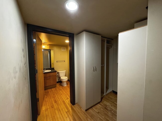 Building Photo - 300 Tijeras Ave NE