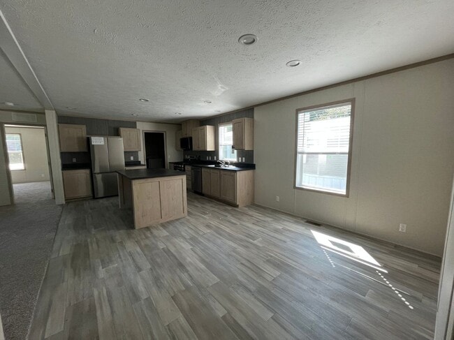 Building Photo - 4224 Twin Terrace