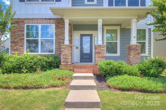 Building Photo - 3007 Silverwood Dr