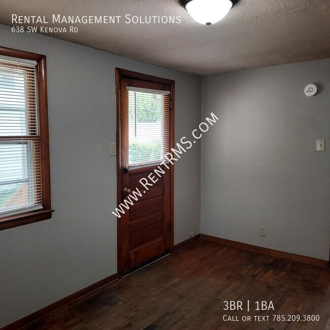 Building Photo - 638 SW Kenova Rd