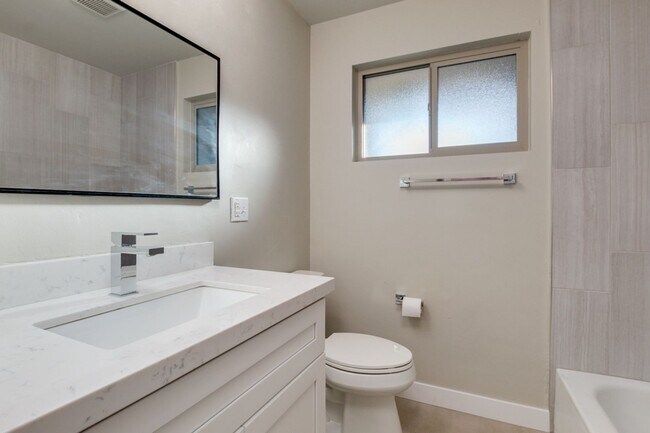 Building Photo - 4 Bedroom, 3 Baths, includes 2 Master Suites Just 1-Mile from ASU