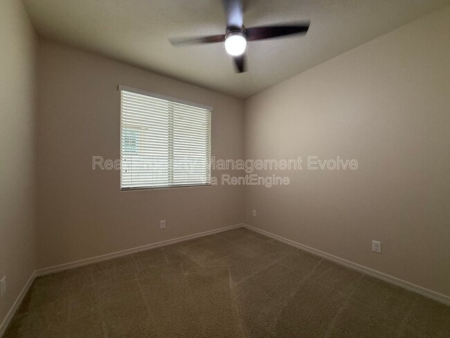 Building Photo - 5811 N 88th Ln