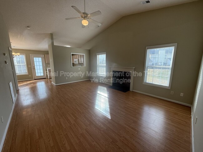 Building Photo - 5810 Battery Dr