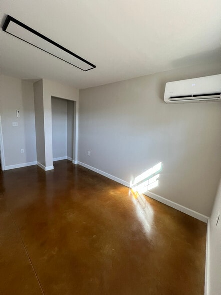 Building Photo - 456 N Ridge Estates