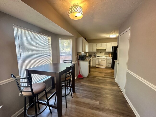 Building Photo - 3 Bedrooms 2 baths in McDonough