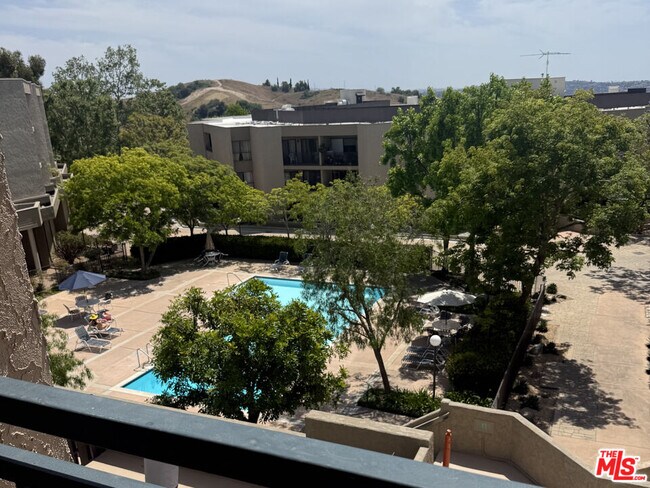 Building Photo - 4499 Via Marisol