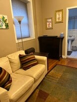 Building Photo - 20 E Goethe St
