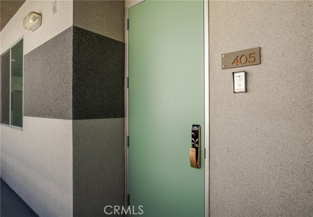 Building Photo - 820 S Wilton Pl