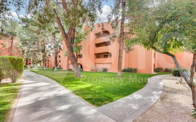 Building Photo - 12212 N Paradise Vlg Pkwy S
