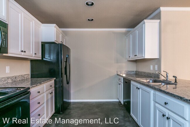 Building Photo - 4540 S Mirror St