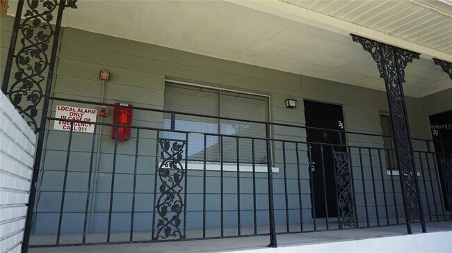 Building Photo - 6266 1st Ave S