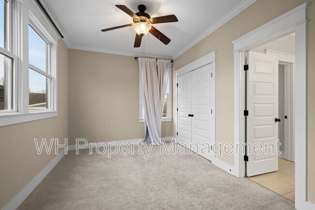 Building Photo - 311B 54th Ave N