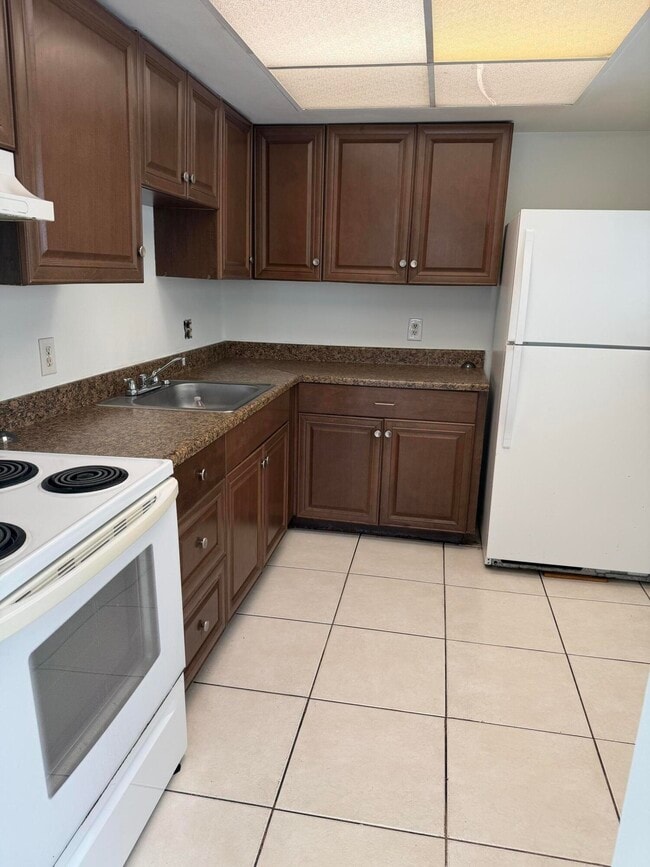 Building Photo - 3760 Mil-Stream Ct