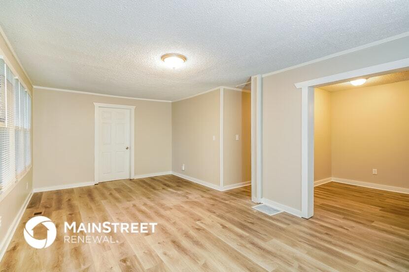 Building Photo - 639 S Harriet St