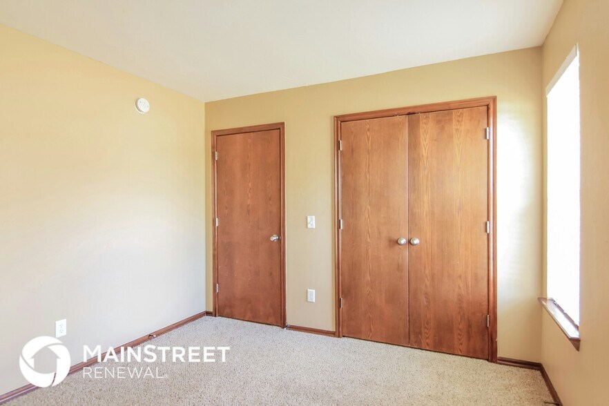 Building Photo - 1401 SW 129th St