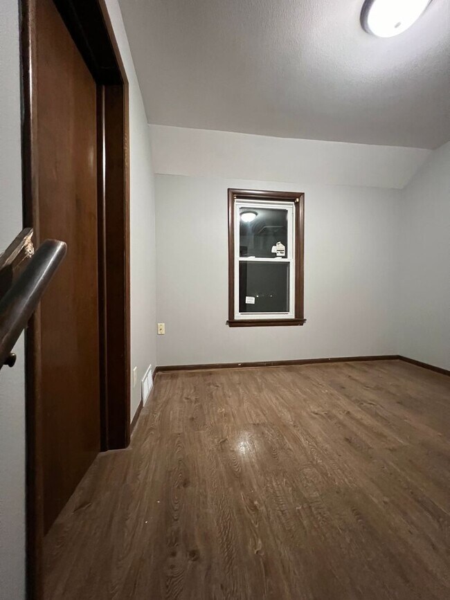 Building Photo - 508 Vine St
