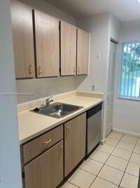 Building Photo - 10765 Cleary Blvd