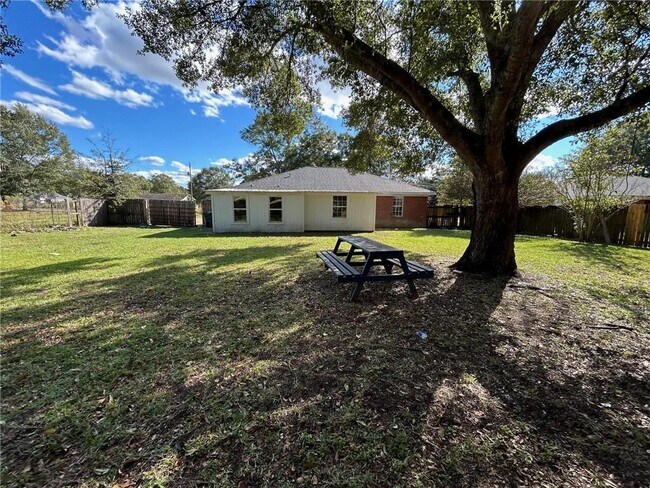 Building Photo - 7750 Smith Rd