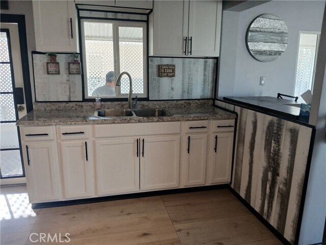 Building Photo - 281 Santa Clara Cir