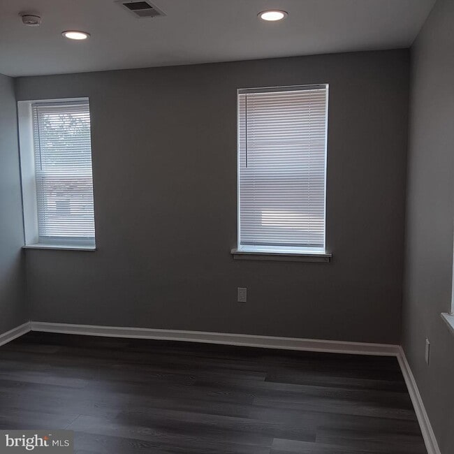 Building Photo - 2036 N Gratz St