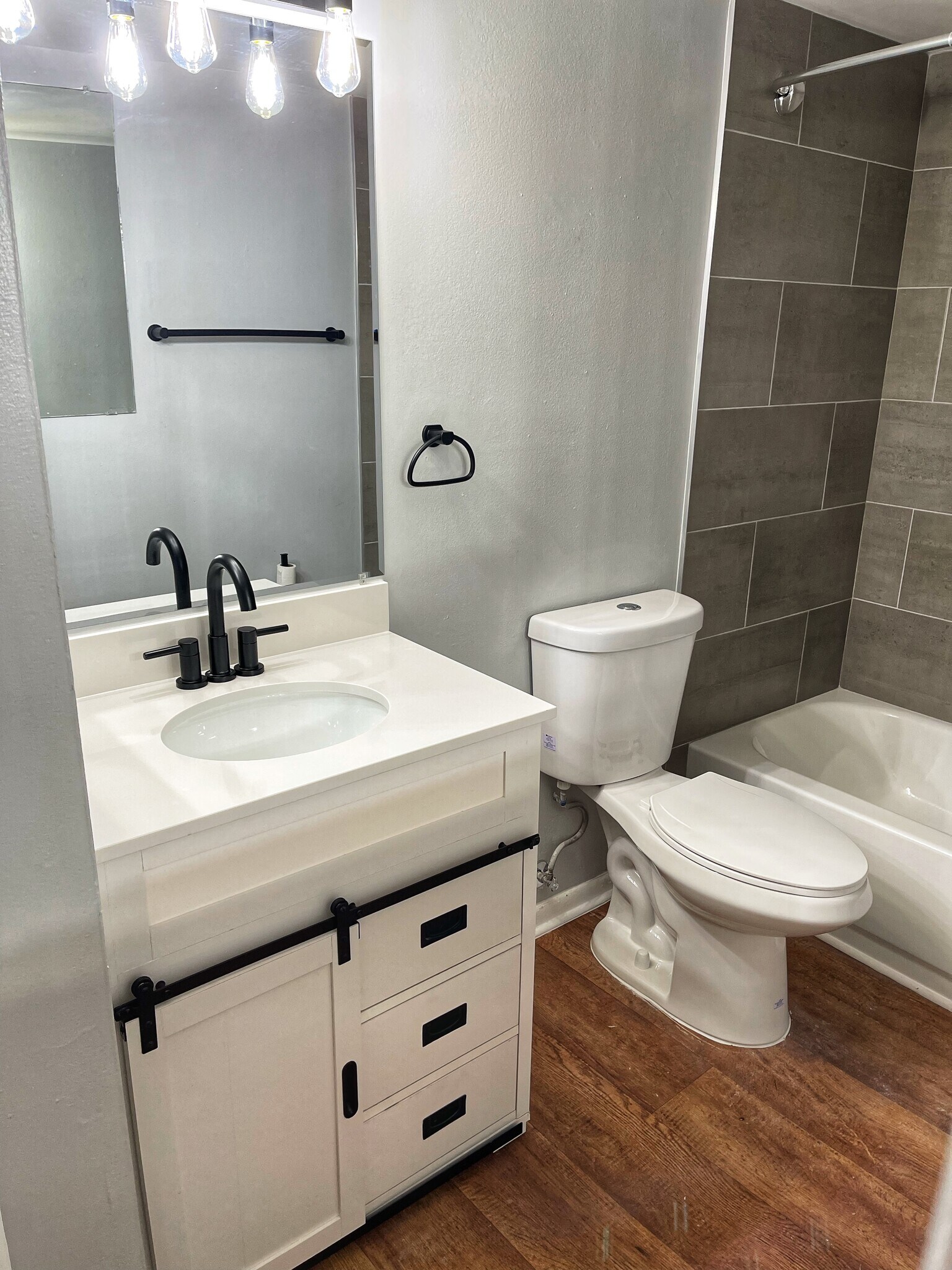 Building Photo - 2846 Somerset Park Dr
