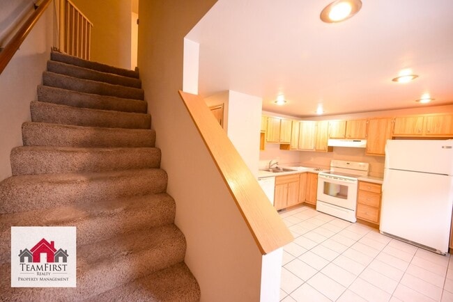 Building Photo - 2135 S Broadway