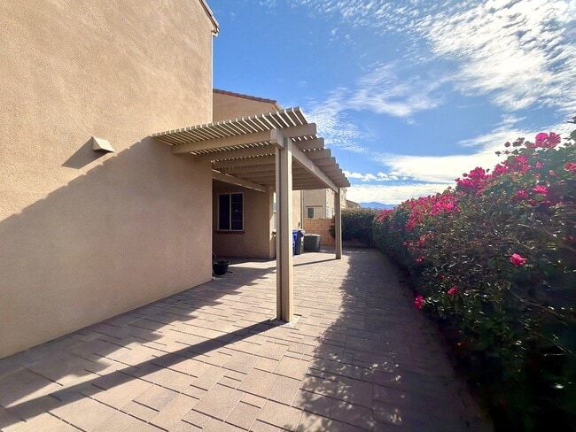 Building Photo - 206 Paseo Gusto