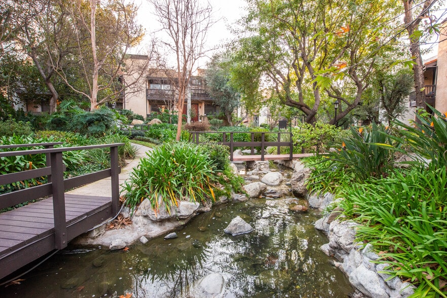 Building Photo - 21820 Marylee St