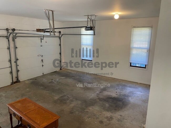 Building Photo - 145 Princeton Trce