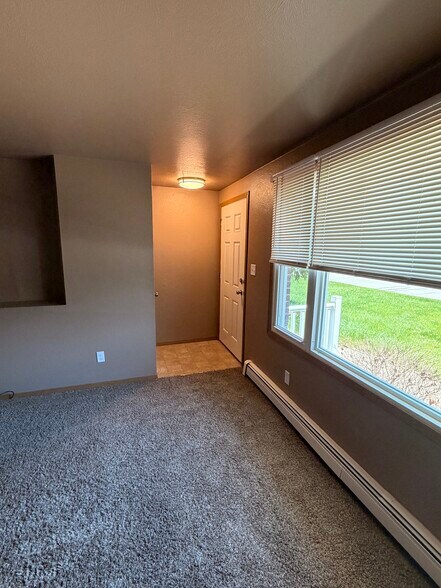 Building Photo - 2074 Marlee Ln