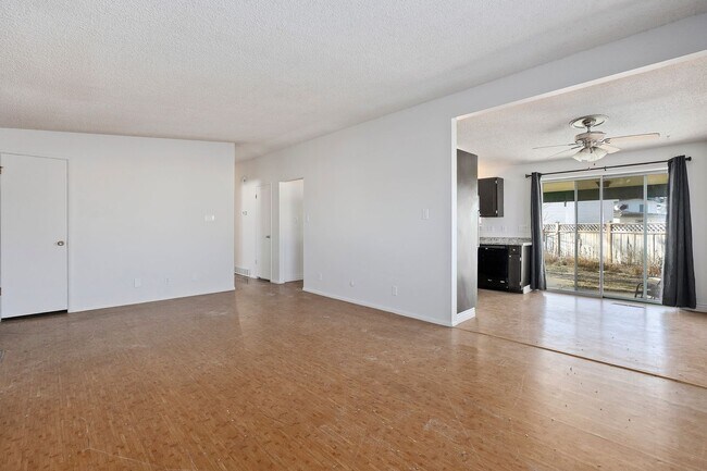 Building Photo - 1642 Bel-Air Cir